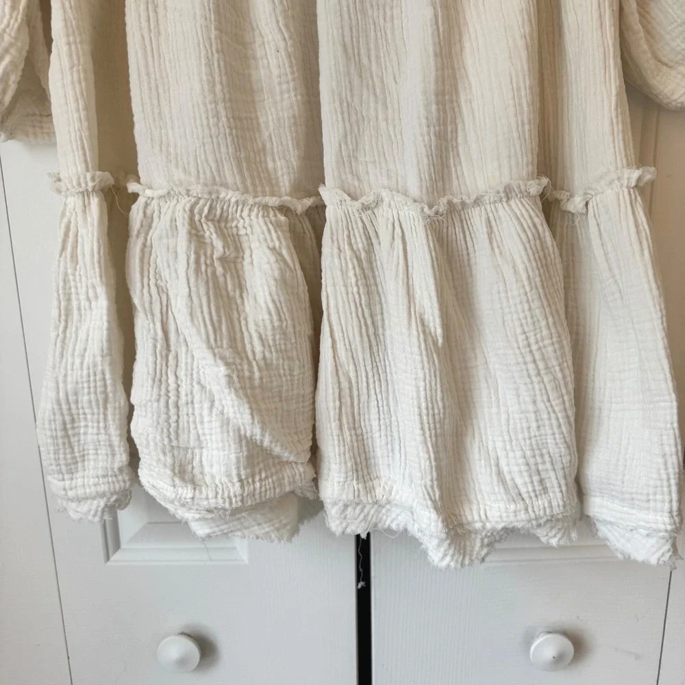 By Together Cream Gauze Babydoll Tunic Top Tiered Ruffle Raw Hem Womens Medium - Picture 3 of 4